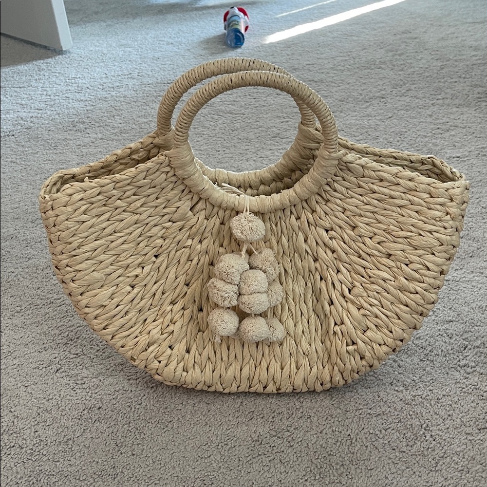 Chic Woven Straw Tote Bag